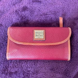 Dooney and Bourke continental clutch wallet
